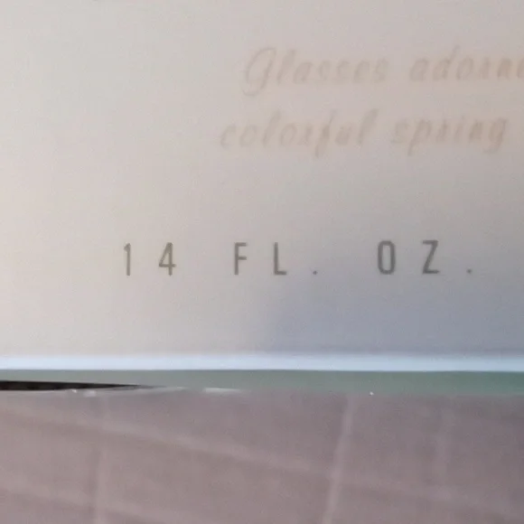 William-Sonoma Retro art work on a set of four Easter Glasses - Picture 8 of 13